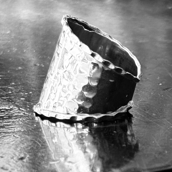 925 White Gold Rhodium Silver Ring Hammered Modern size 9 - Picture 6 of 10